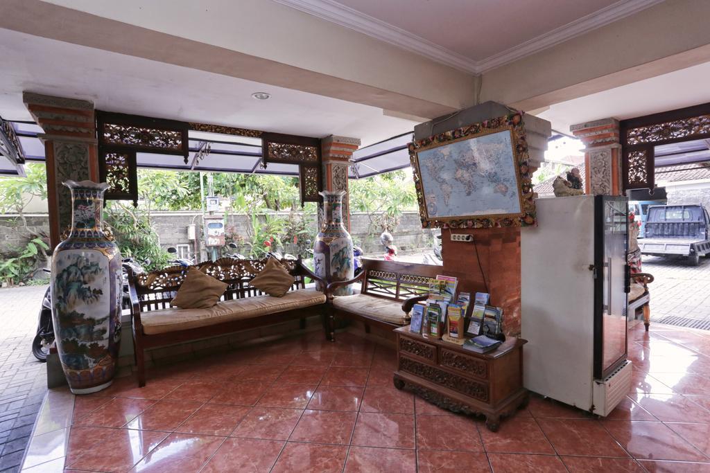 Hotel Reddoorz @ Legian Street Kuta Lombok Exterior foto
